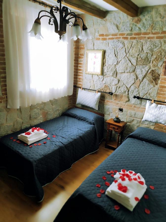 Casa Rural Puerta De Castilla Velayos エクステリア 写真