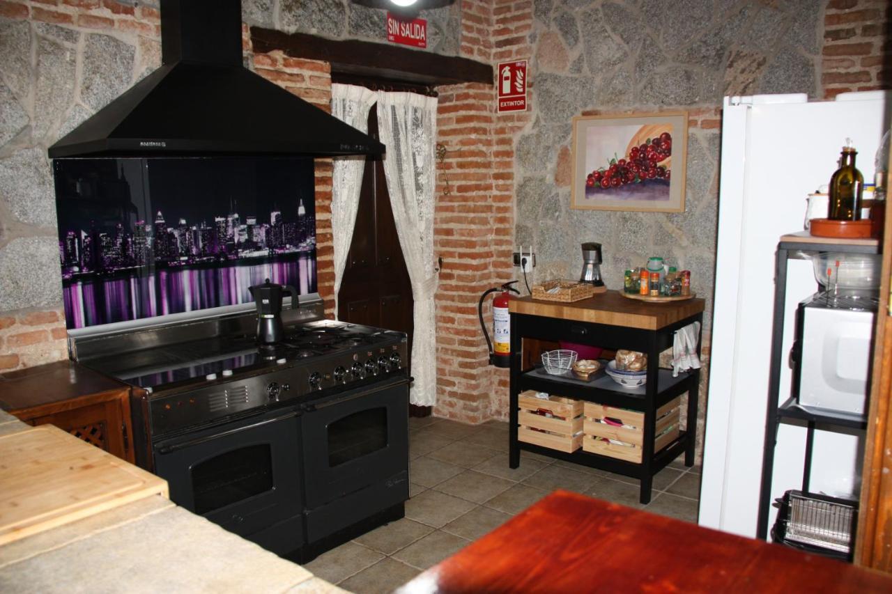 Casa Rural Puerta De Castilla Velayos エクステリア 写真