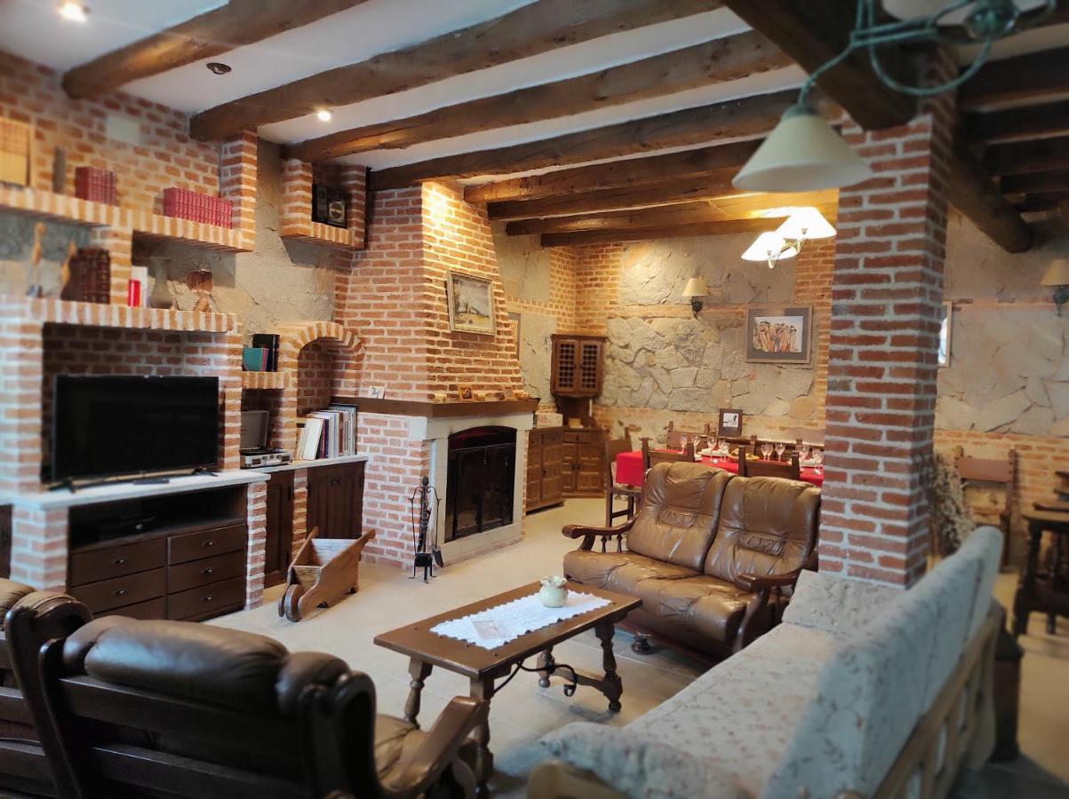 Casa Rural Puerta De Castilla Velayos エクステリア 写真