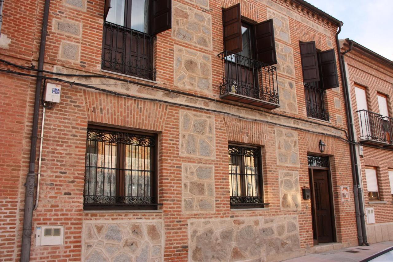 Casa Rural Puerta De Castilla Velayos エクステリア 写真